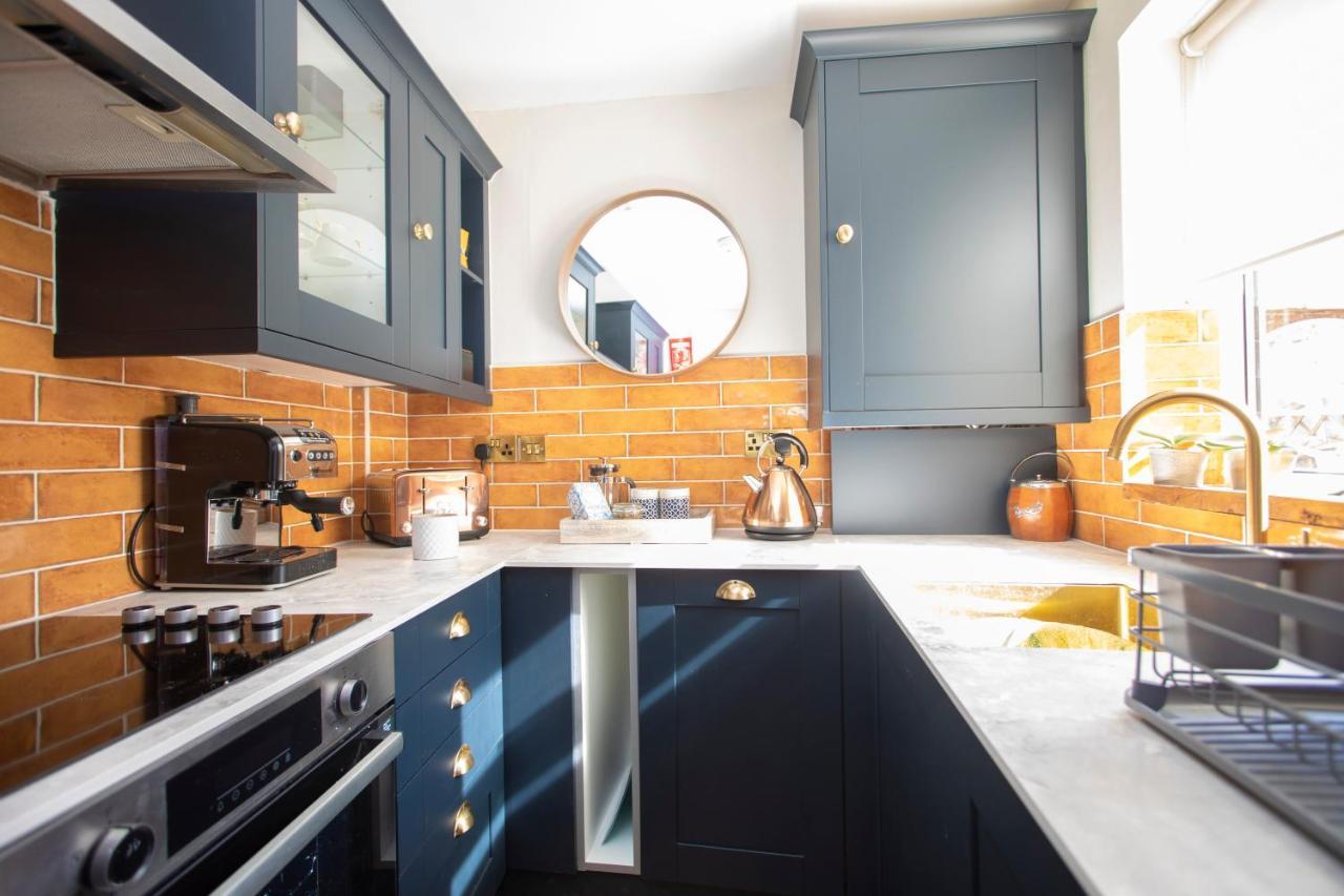 Stunning Warwick Victorian Townhouse - Beautifully Renovated, Free Parking - 5 Min Walk To Warwick Castle & Historic Town Centre - Perfect Uk Break And Base For Exploring Cotswolds Villa Eksteriør billede